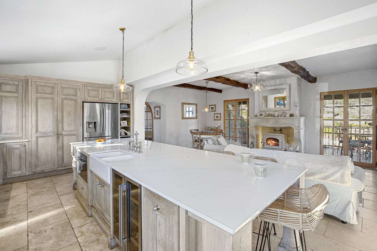 Bright, spacious and immaculately presented 4 bedroom family home , which h