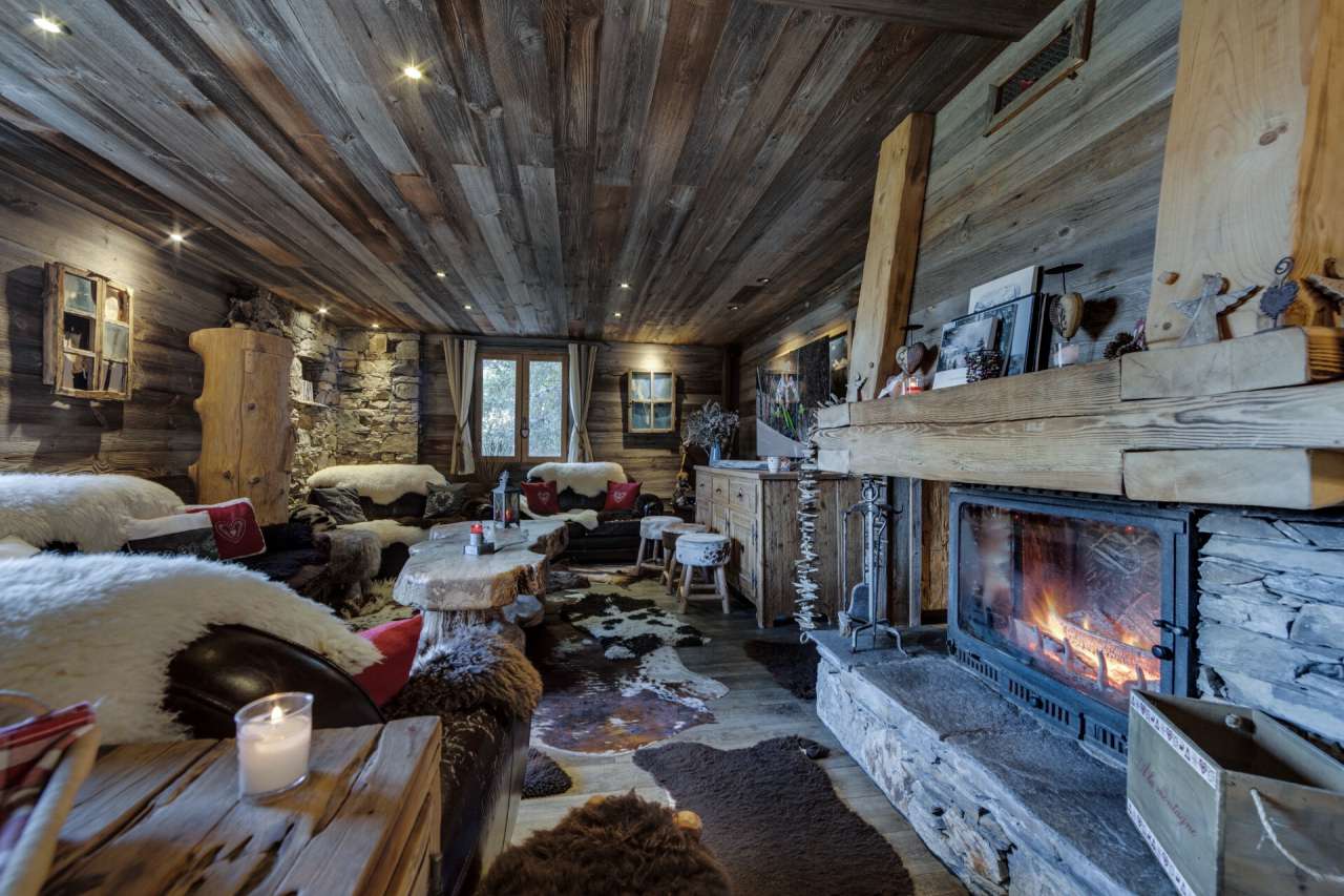 Magnificent 8 bedroom ski chalet, with a total spacious and authentic livin