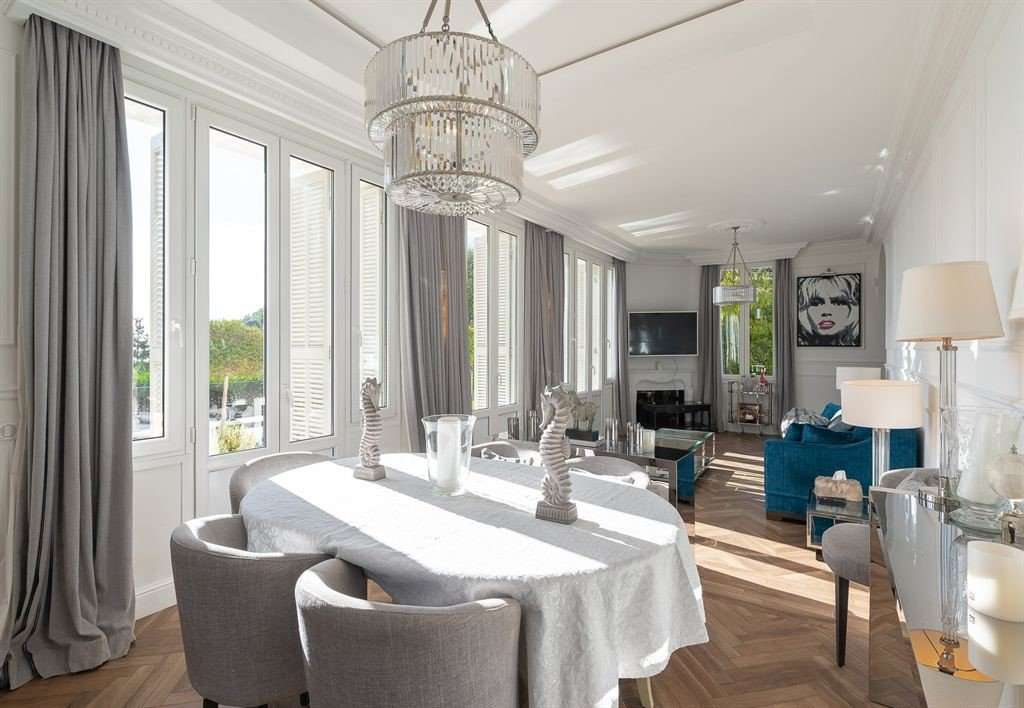 Enjoying fantastic uninterrupted sea and mountain views is this stunning 3