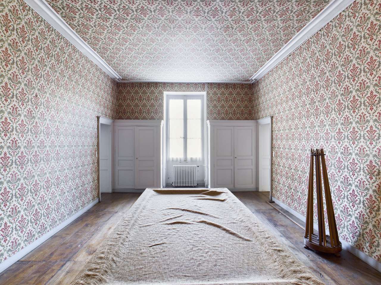 Immaculately maintained Chateau estate, which is ideally situated in a quie