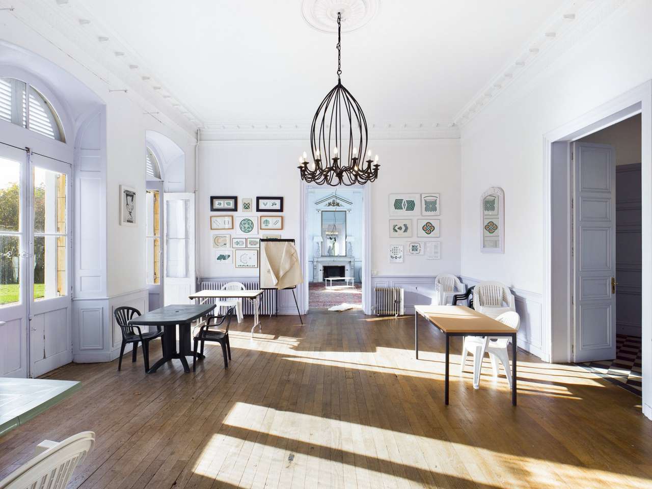 Immaculately maintained Chateau estate, which is ideally situated in a quie