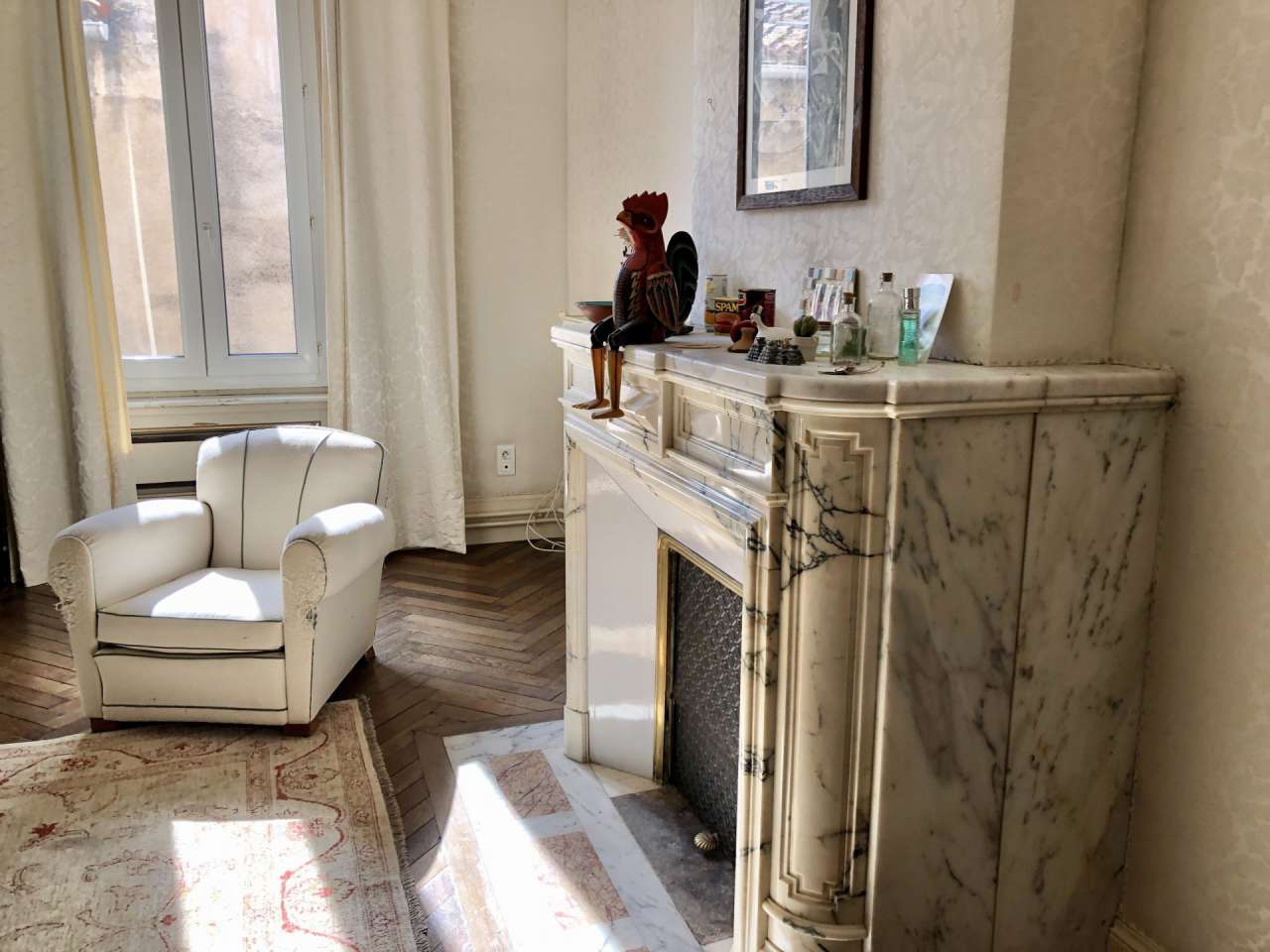 Superb, grand and spacious 7 bedroom townhouse, with a total spacious livin