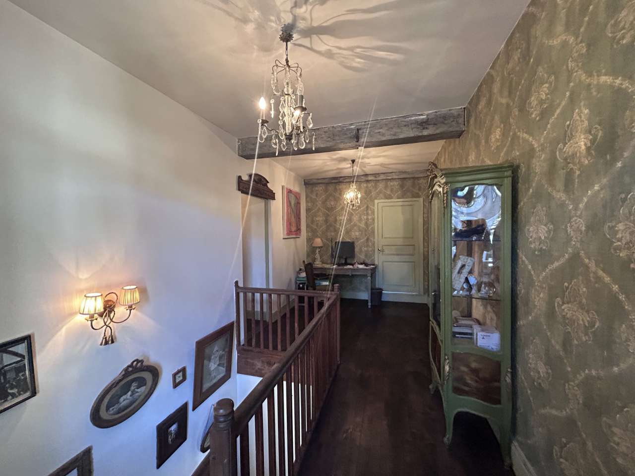 Luxurious 8 bedroom B&B business, which is ideally situated within very pri