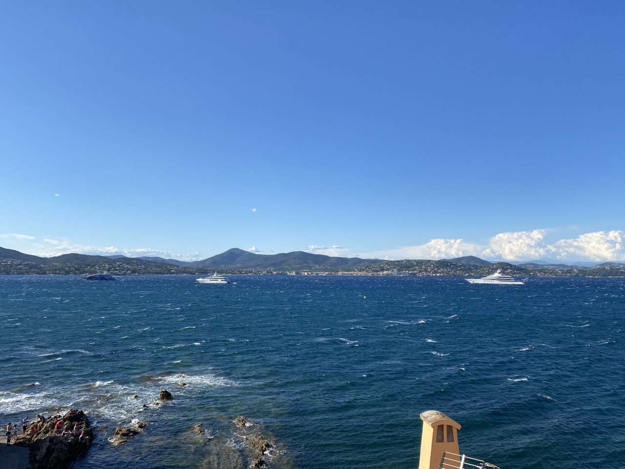 A rare opportunity to acquire a stylish 3 bedroom villa enjoying breathtaki