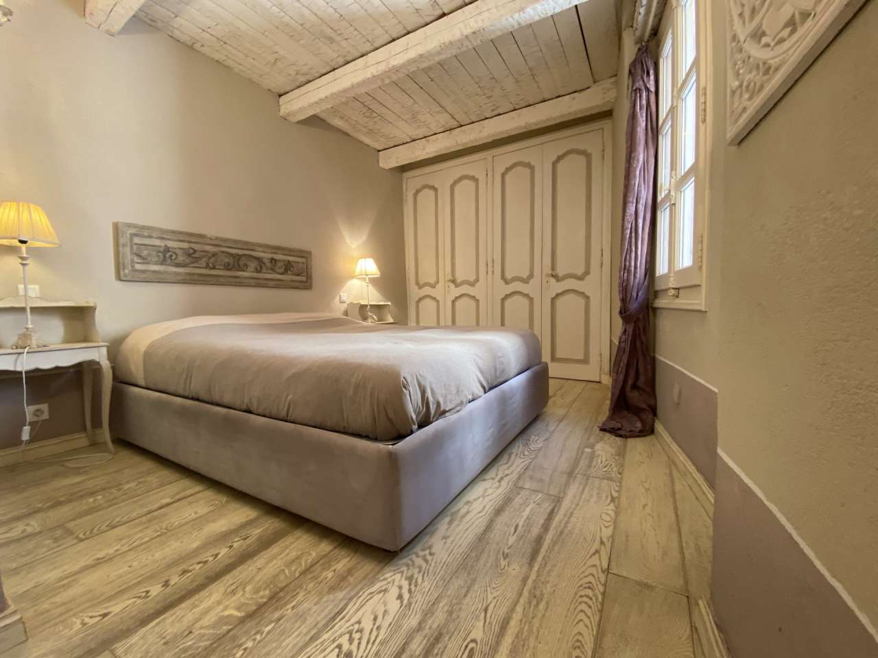 A rare opportunity to acquire a stylish 3 bedroom villa enjoying breathtaki