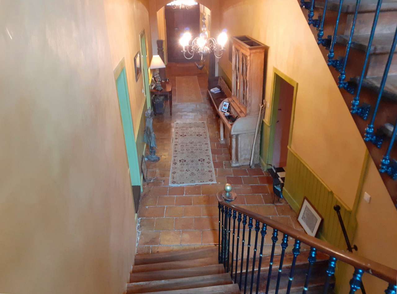 Charming and spacious 7 bedroom house full of character, offering flexible