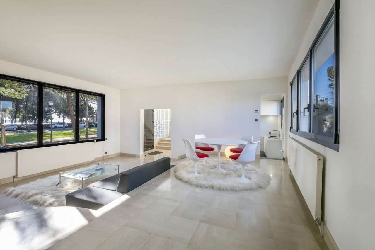 Enjoying panoramic sea views from its roof terrace, is this beautifully ren