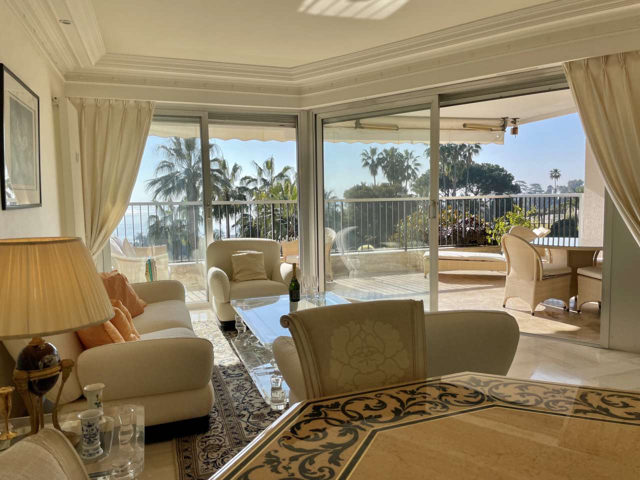 Situated in one of the most prestigious condominiums in the residential dis