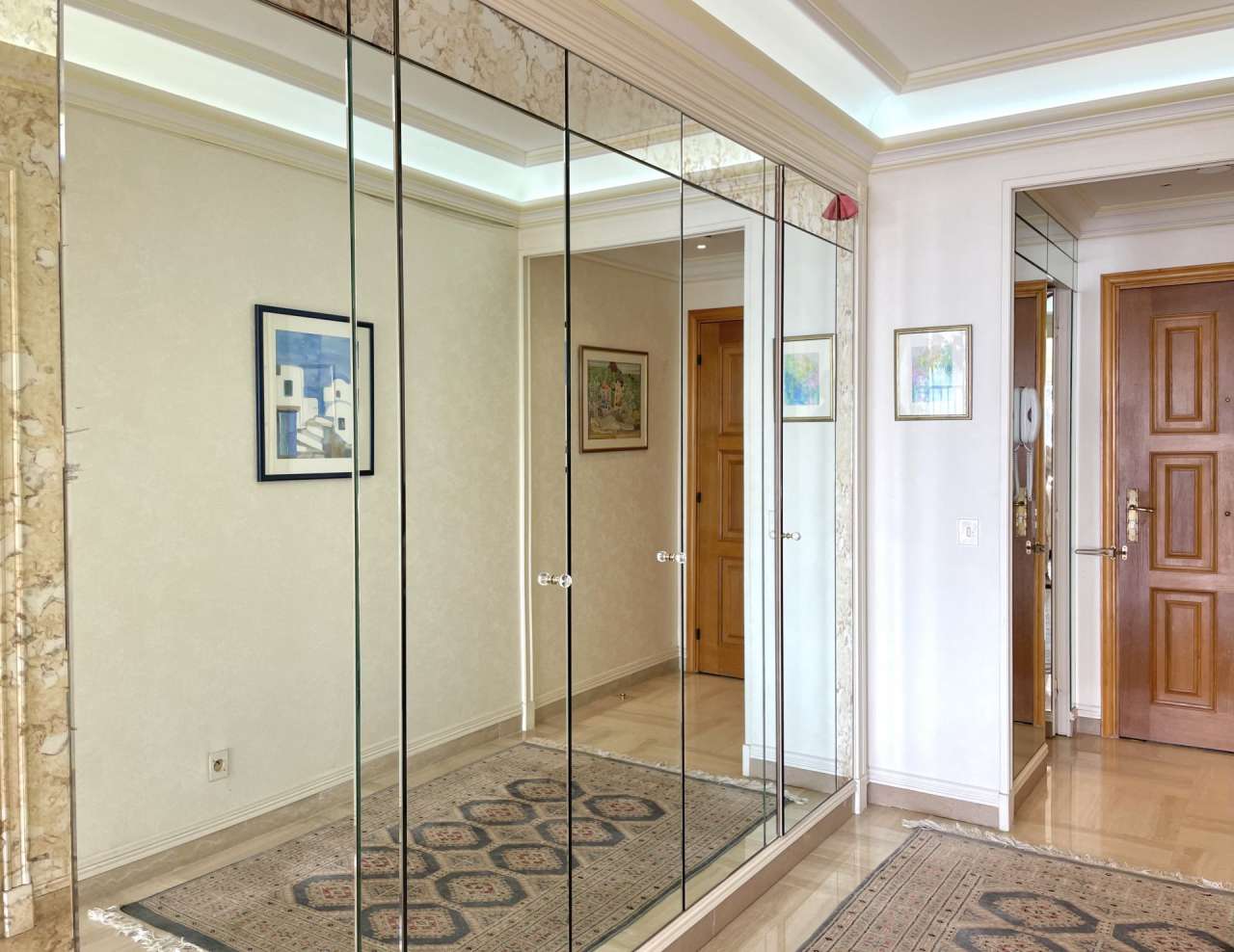 Situated in one of the most prestigious condominiums in the residential dis