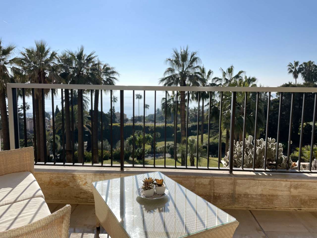 Situated in one of the most prestigious condominiums in the residential dis