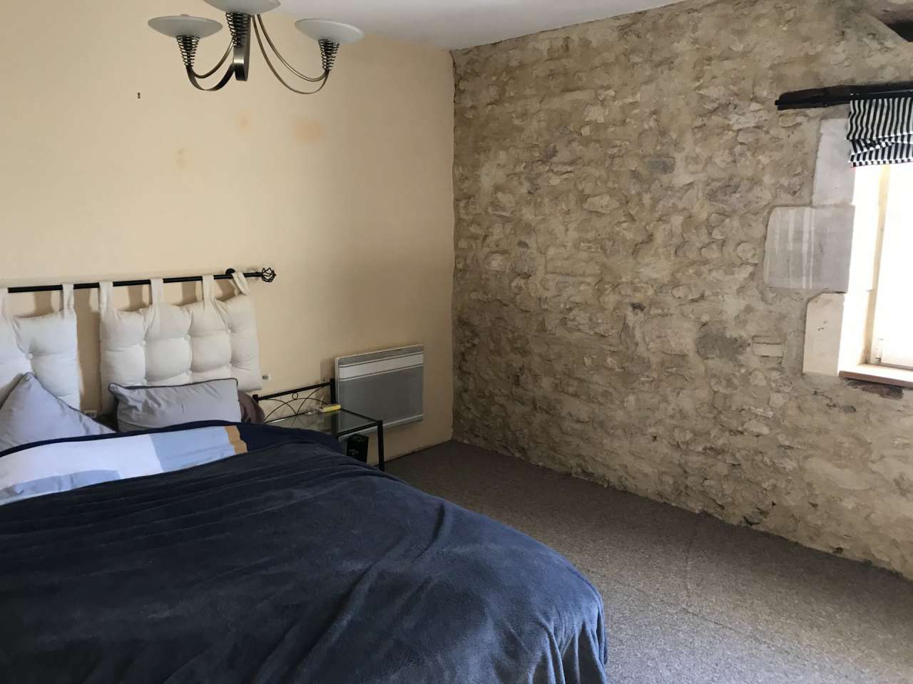 Grand, spacious and pretty 3 bedroom house, plus 2 additional independent d