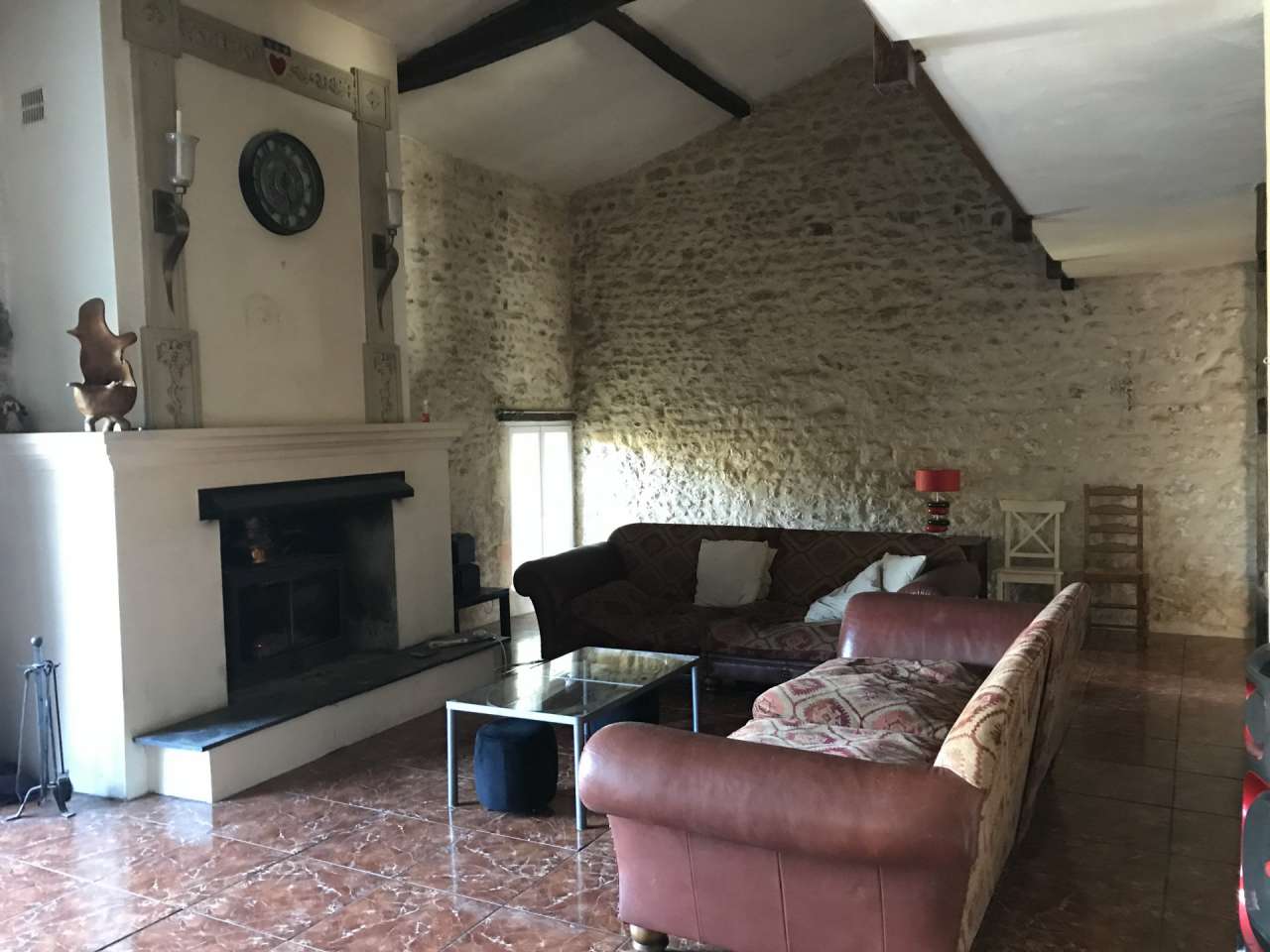 Grand, spacious and pretty 3 bedroom house, plus 2 additional independent d