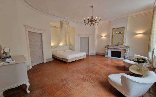 Stylish, spacious and beautifully refurbished 15 bedroom chateau, which is