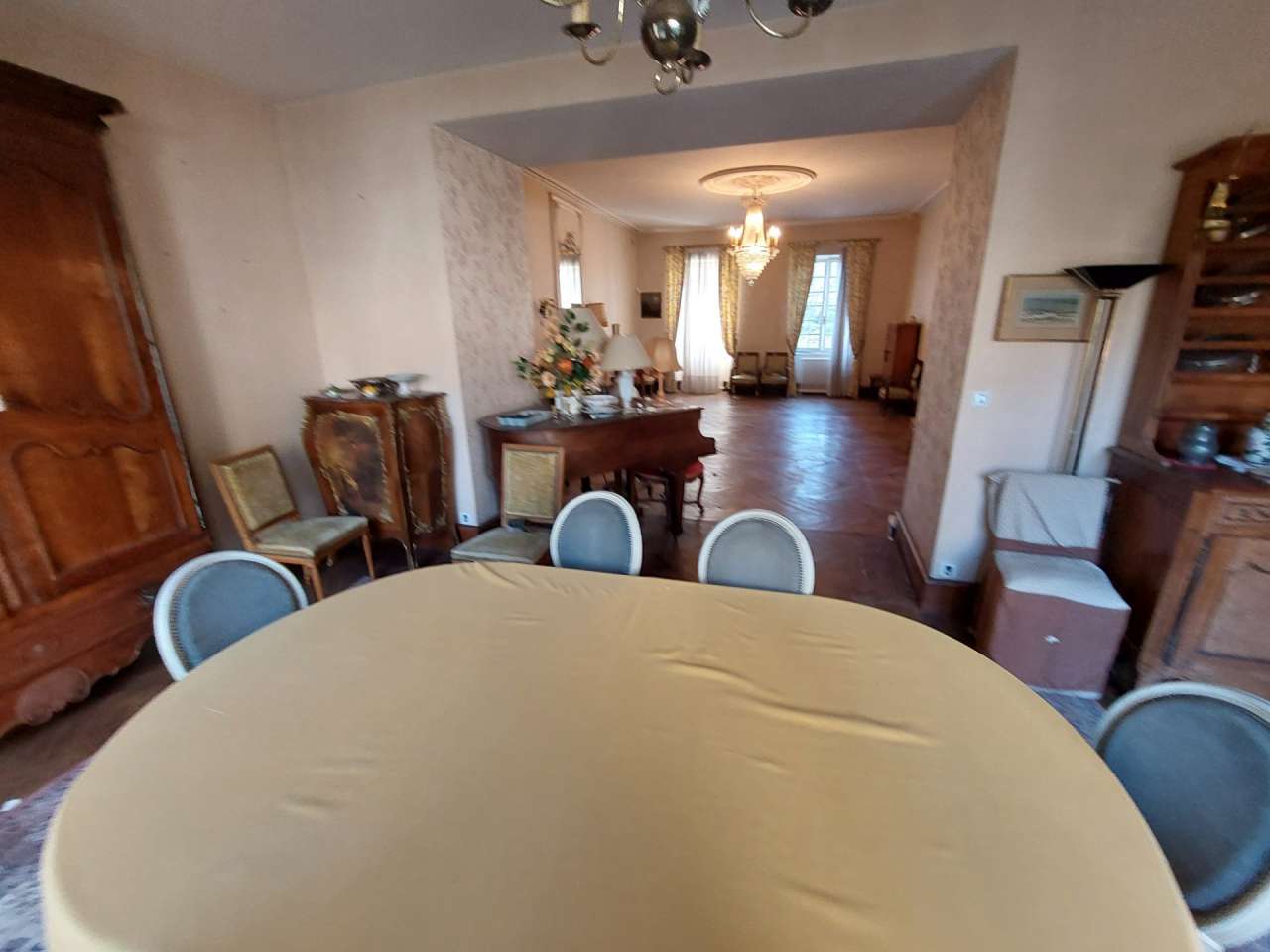 Full of character and charm, this substantial and uniquely positioned 10 mb