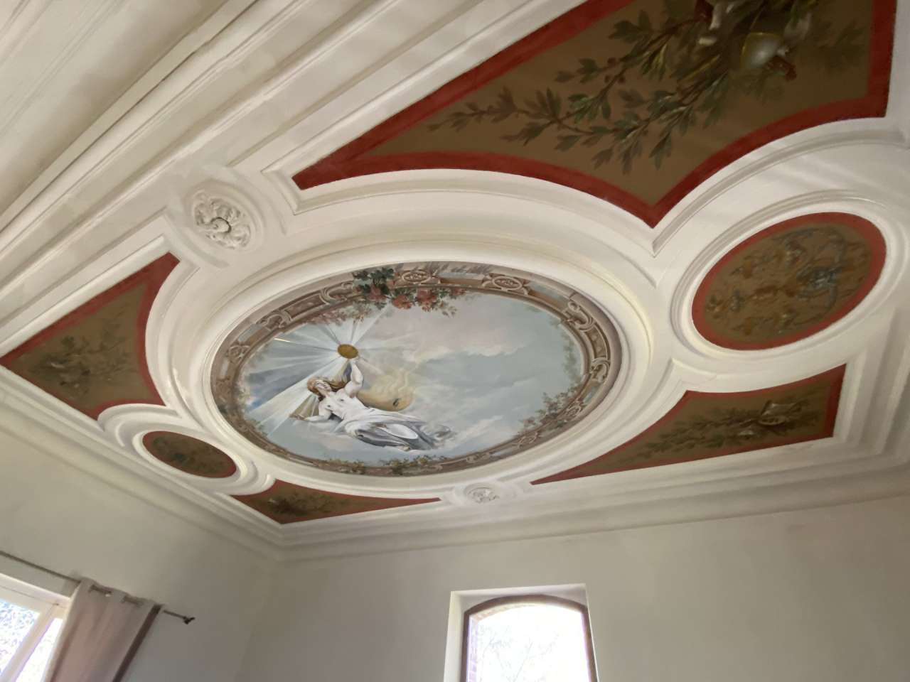 Characterful mini chateau in a picturesque location, set in grounds of over