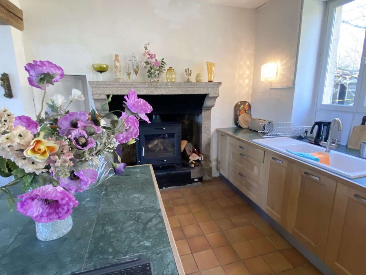 Characterful mini chateau in a picturesque location, set in grounds of over