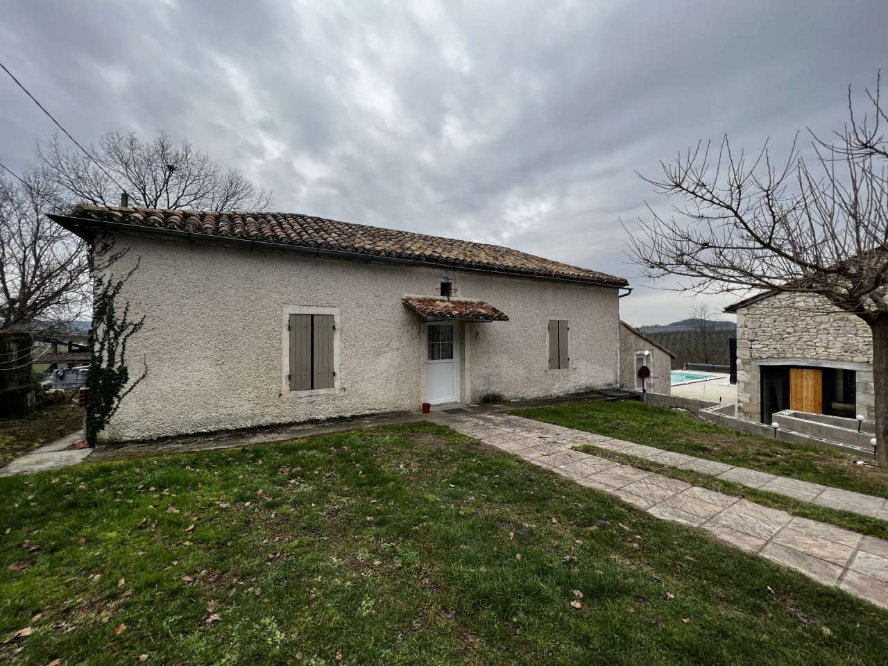 Full of character and charm and beautifully presented throughout, this love