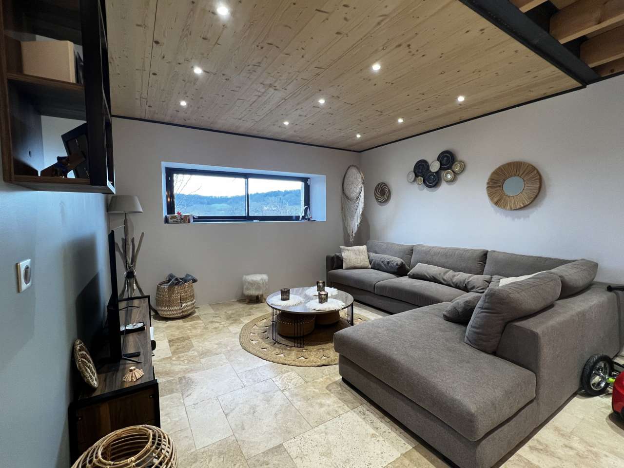 Full of character and charm and beautifully presented throughout, this love