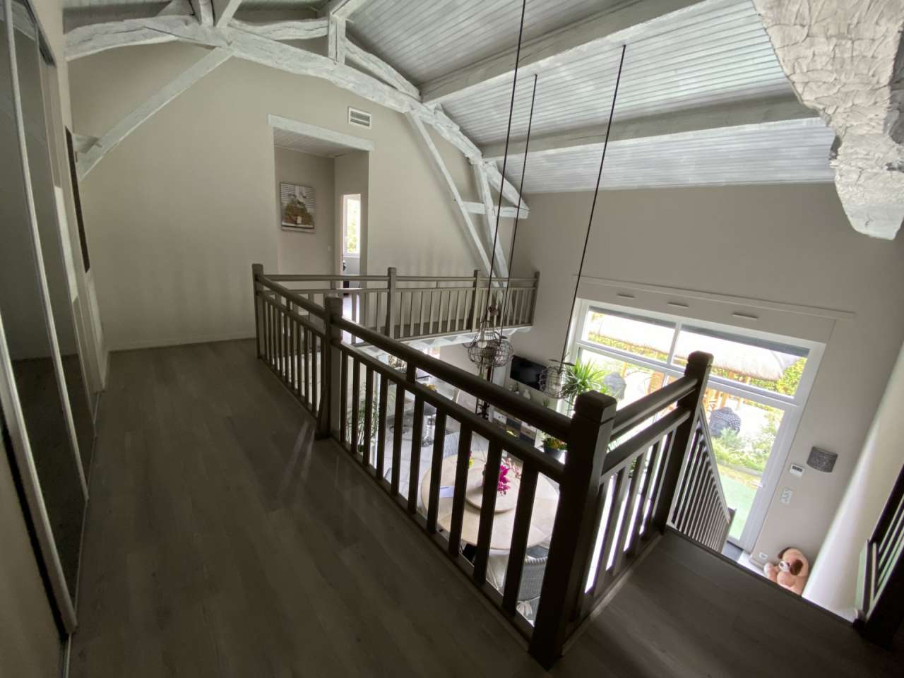 A beautifully presented and luxurious property in the Dordogne with swimmin