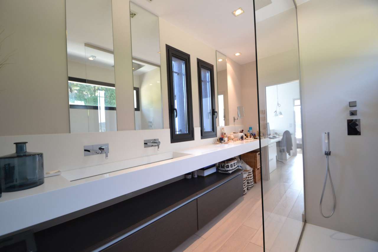 Luxurious, modern and spacious 3 bedroom villa, set within a dominant and m