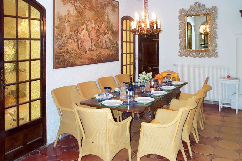 Grand, spacious and stunning Romanesque-style villa, ideally set within a q