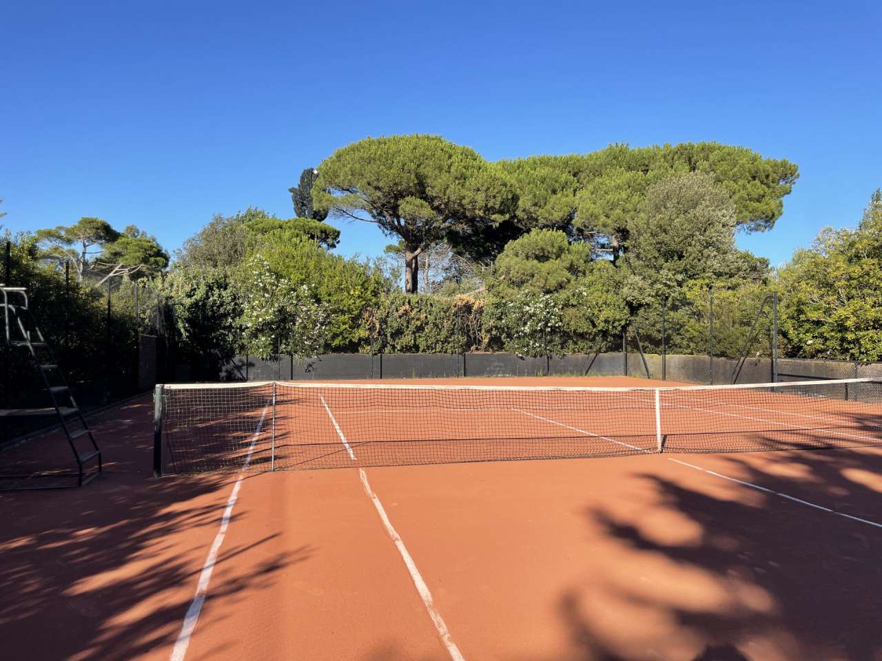 Beautiful 5 bedroom Villa for sale with sea view in Les Portes en Re