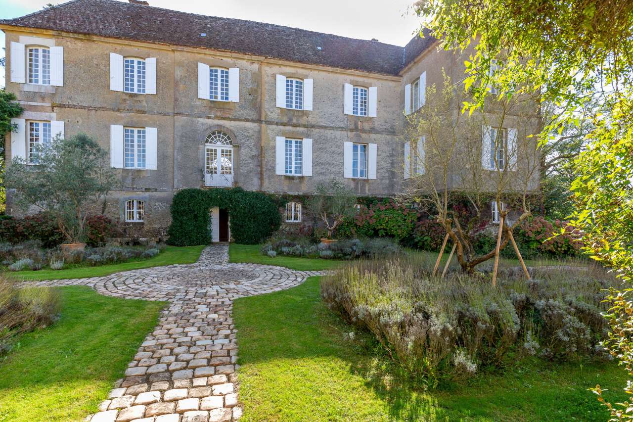 13 bedroom Chateau for sale with countryside view with Income Potential ...