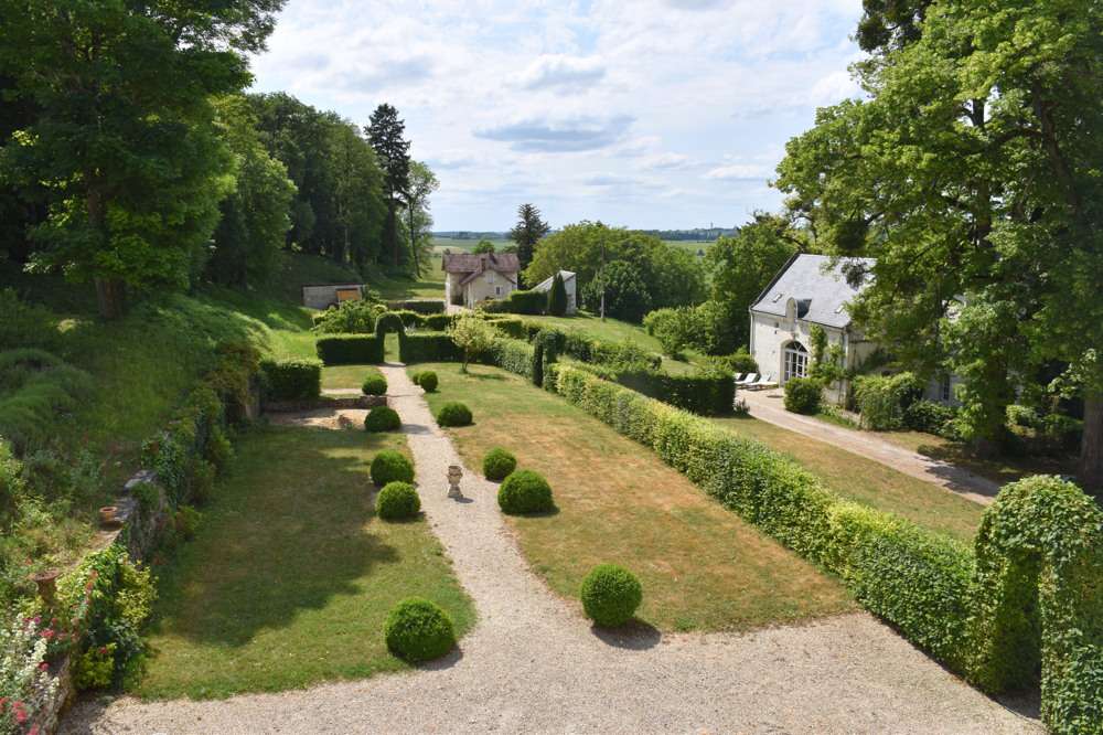 Historical 15 bedroom Chateau for sale with countryside view in Loches, Centre
