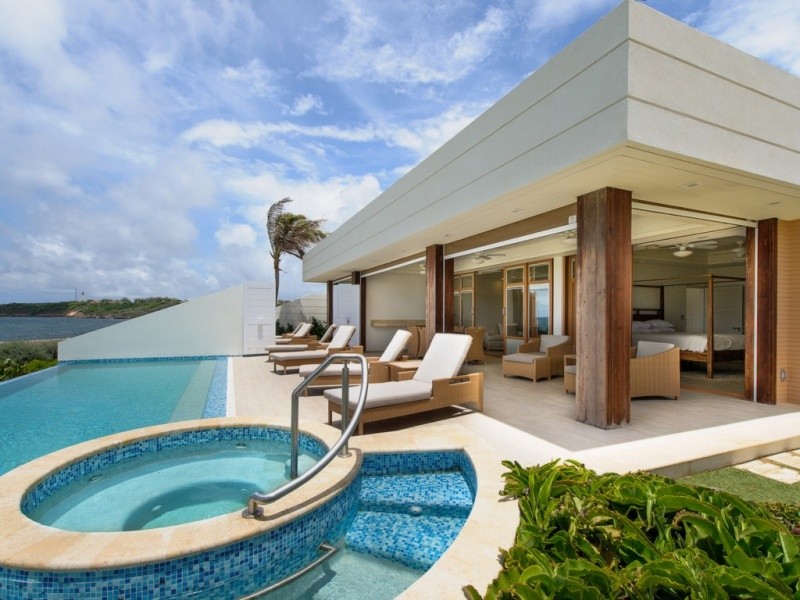 Barbados villa for sale with pool and sea views. 