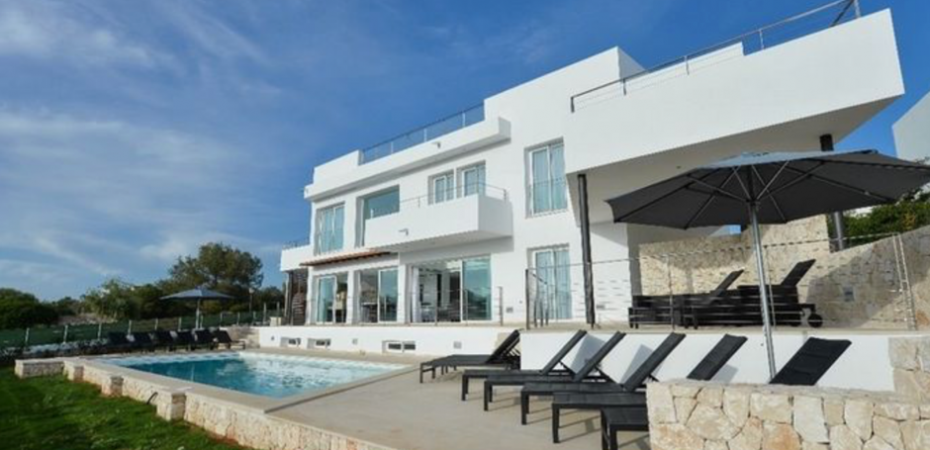 luxury property in Majorca, a holiday villa