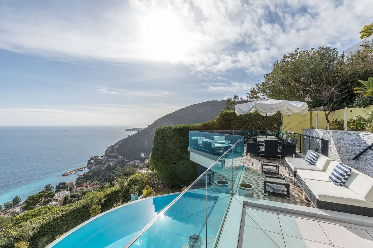 Superb modern villa for sale.  Panoramic sea views.   Eze Cap d'Ail.