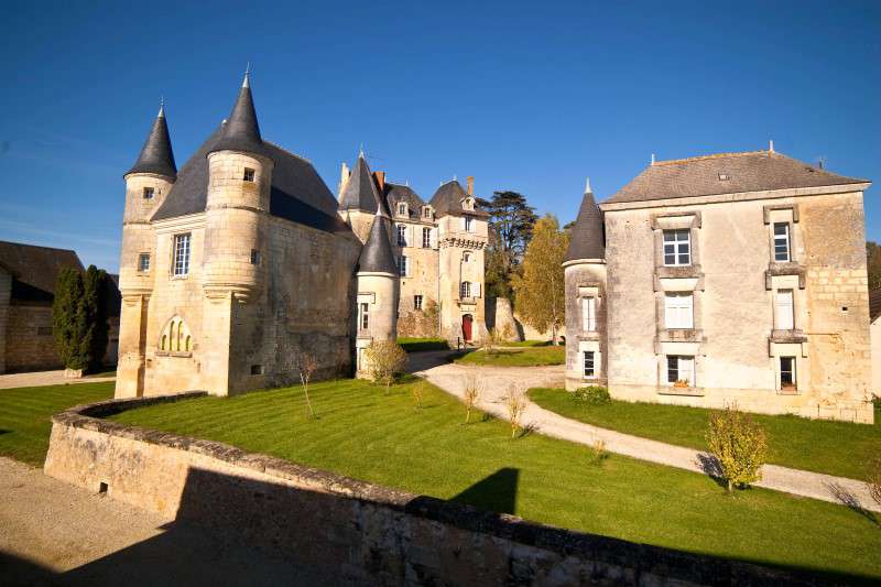 Medieval chateau for sale in the loire