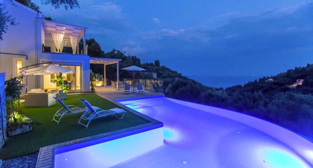 Modern Villa for sale near the beach in Agni