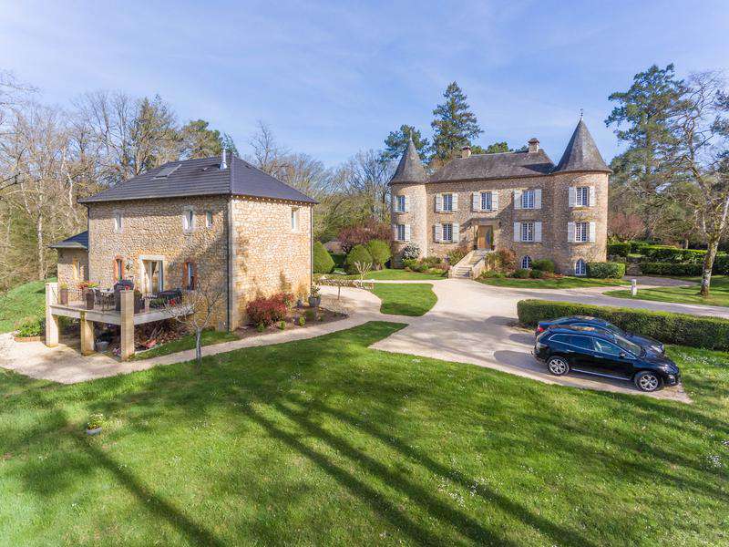 Sarlat Chateau for sale Dordogne