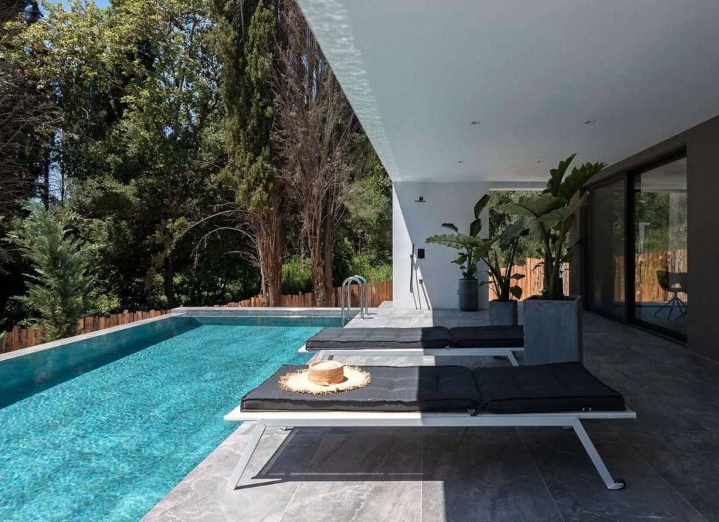 luxury villa for sale in Potamos, a suburb of Corfu