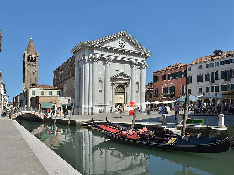 Christmas Markets In Italy Venice