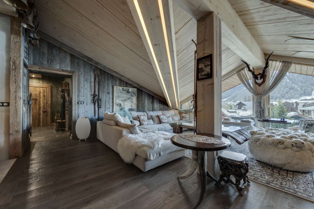 Stylish Penthouse apartment for sale in Val D'Isere