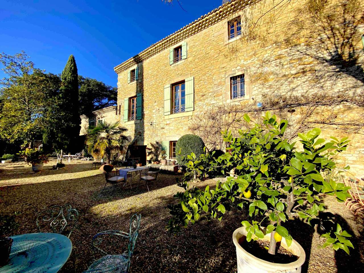 Bastide for sale in uzes